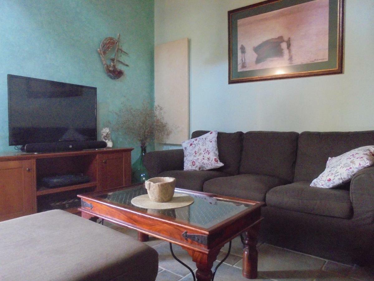 הוילה Magouládes Hillsidehouse מראה חיצוני תמונה